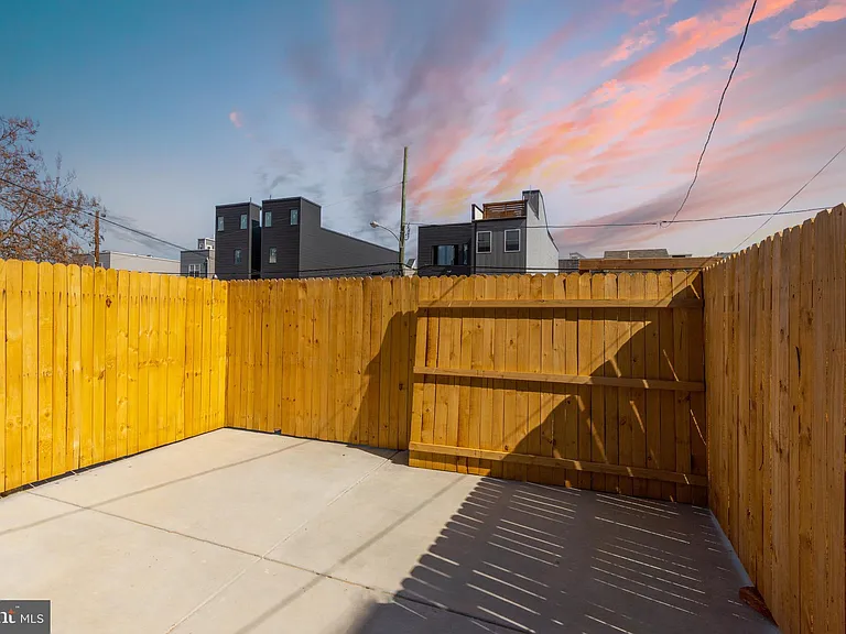1423 N 8th St #A — Photo 31