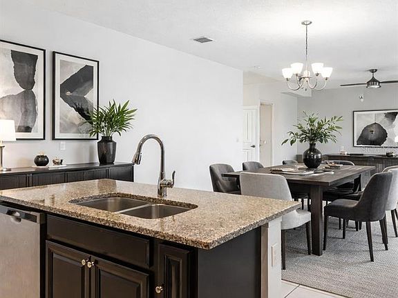 4th image of 213 Trinity Ridge Cir