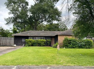 8505 Robindell Dr, Houston, TX 77074