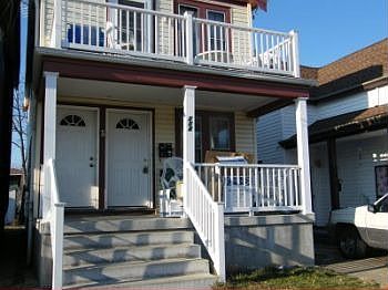 2nd image of 208 W 36th St