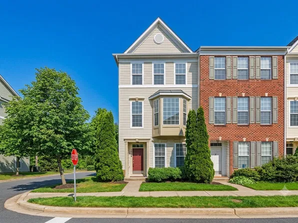 1056 Pipistrelle Ct, Odenton, MD 21113