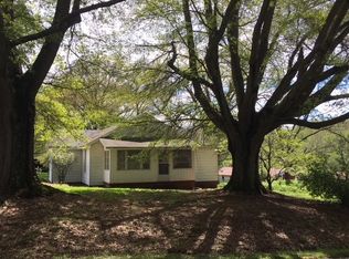 1206 W Cabaniss Rd, Shelby, NC 28150