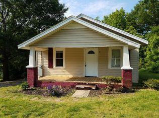 206 E Church St, Greer, SC 29651