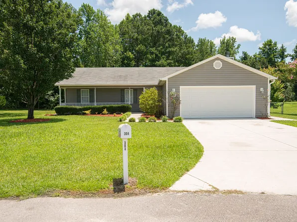 304 Gaston Ct, Jacksonville, NC 28540