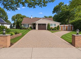 39 Split Cedar Drive, Islandia, NY 11749