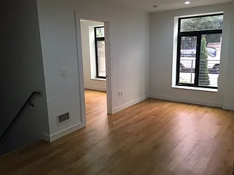 Rented by Kurāte NY