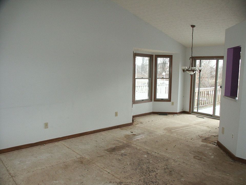 2nd image of 3539 Cove Lake Ln