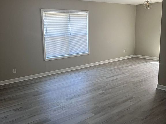 4th image of 2063 Vineville Ave #N4