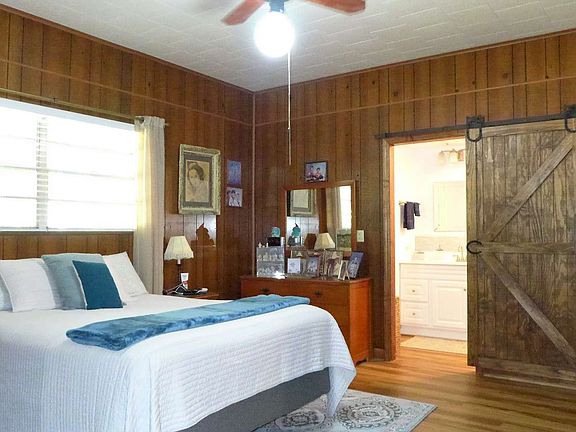 4th image of 4025 County Road 249