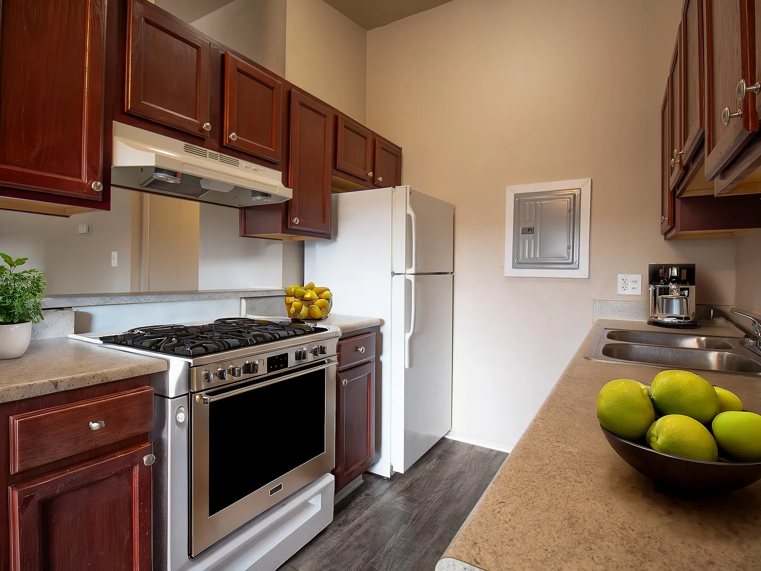 Wildwood Apartments — Photo 2