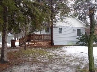 2360 County Road D E, Maplewood, MN 55109