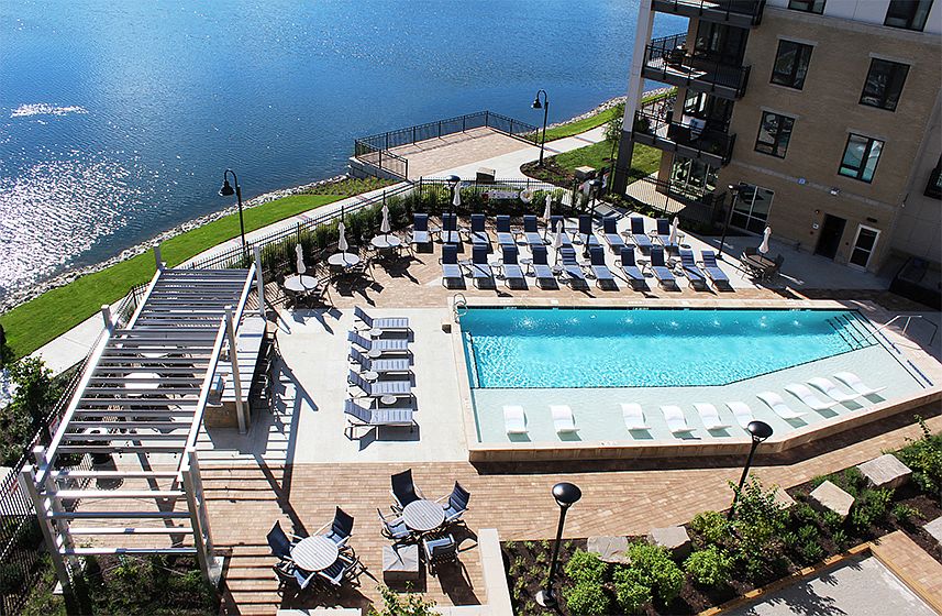 Resort Style Swimming Pool