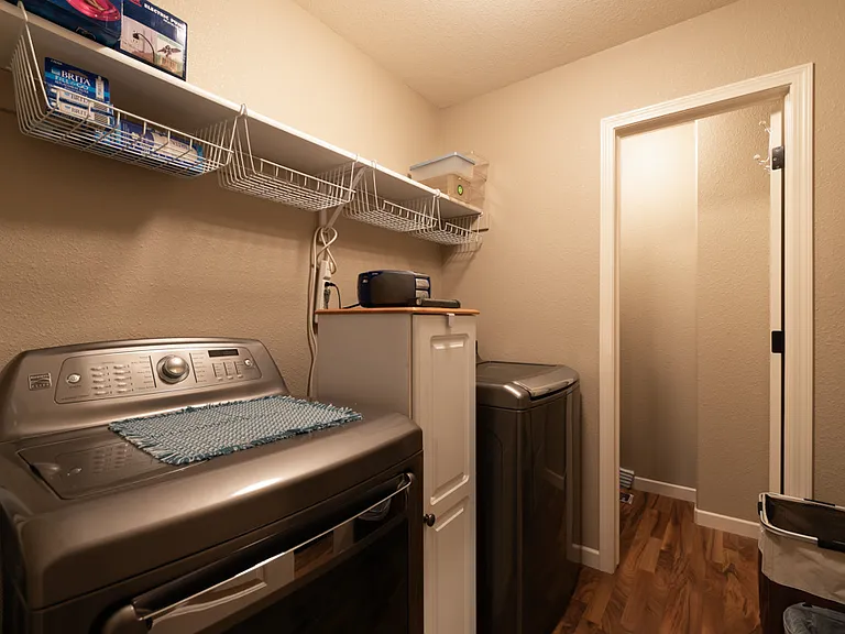 2304 Marina Rd SE #1 — Photo 6