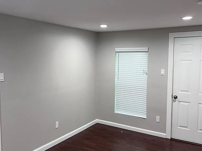 214 S San Jacinto Ave — Photo 7