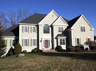 27 Olde Coach Rd, North Reading, MA 01864