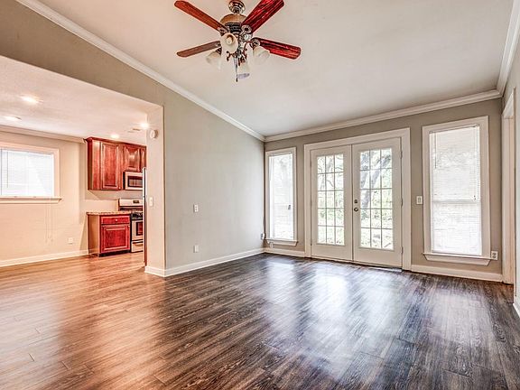Living Room/Kitchen