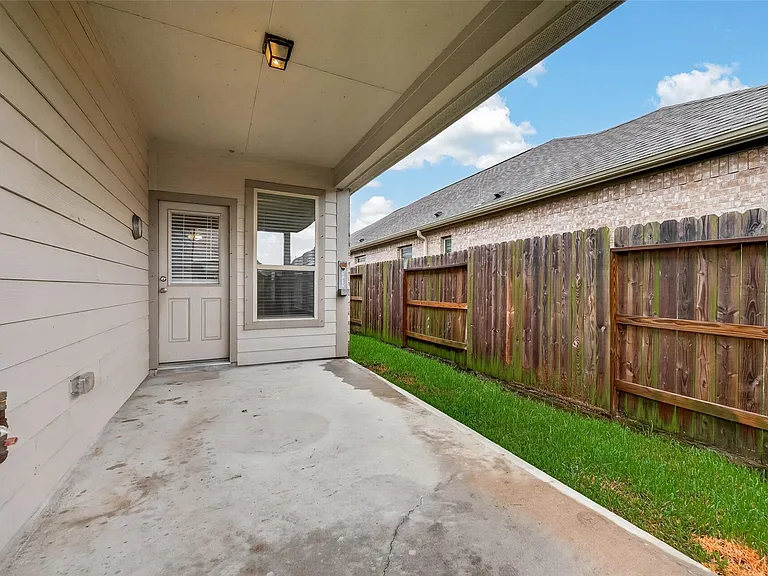 13129 Leisure Cove Dr — Photo 35
