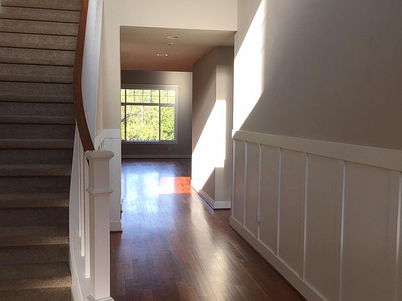 2nd image of 2164 NE Newton Ln
