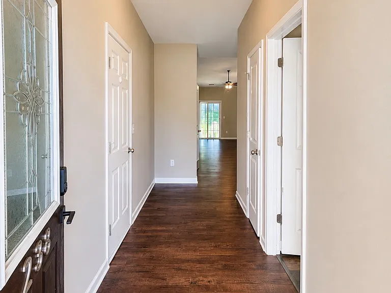 238 Addlestone Cir — Photo 4
