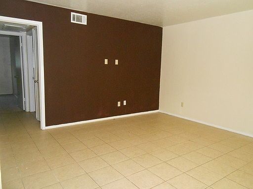 3rd image of 2505 Yorkshire St APT D