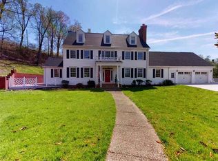 4700 Southern Hills Dr, Ashland, KY 41102