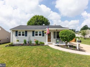 48 Midfield Rd, New Castle, DE 19720