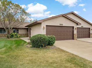 2232 Vierling Dr E, Shakopee, MN 55379