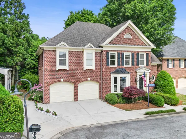 1094 Fairway Gdns, Atlanta, GA 30319