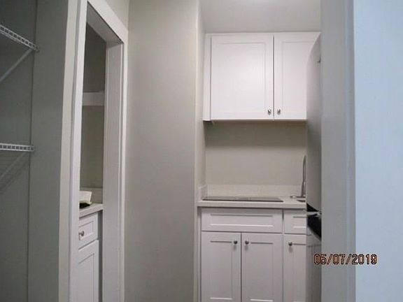 4th image of 737 Ursulines Ave #101