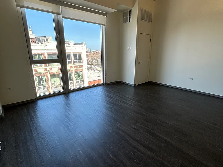 1877 N Milwaukee Ave #502 — Photo 4