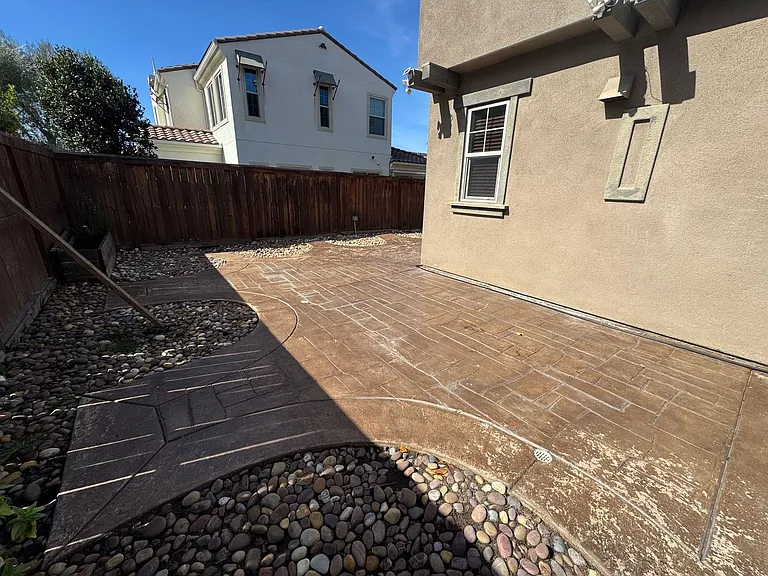 345 Dahlia Way — Photo 24