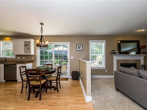 5th image of 117 Ashley Hill Dr