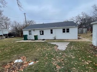 1004 Laurel St, Dallas Center, IA 50063