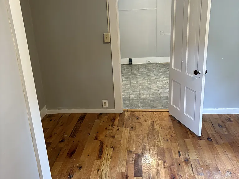 115 Main St #B — Photo 11