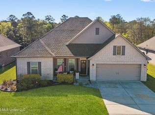 14391 Viola Way, Diberville, MS 39540