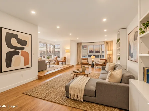 77 West 55th Street image 2 of 25