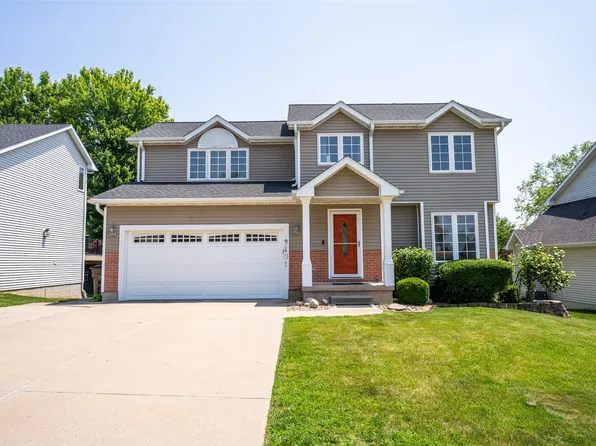9401 Happy Hollow Dr, Norwalk, IA 50211