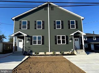 22 Pine St, Westville, NJ