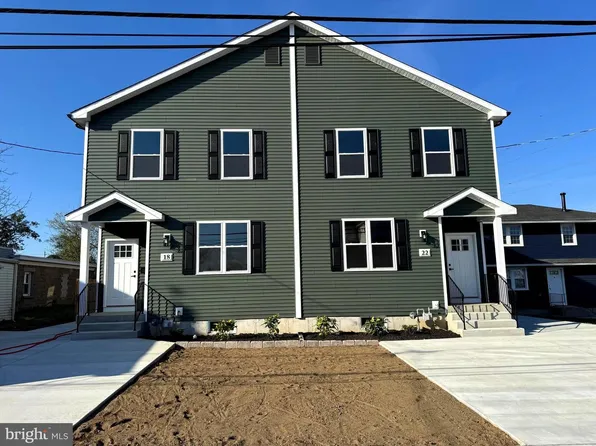 22 Pine St, Westville, NJ 08093