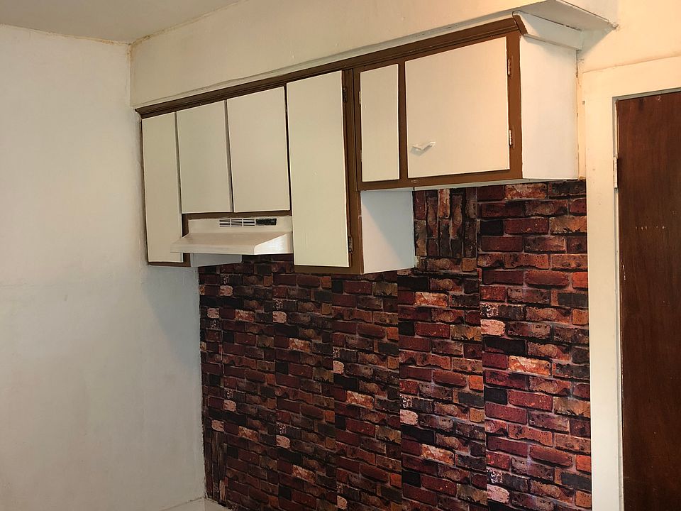 1st image of 2120 Dumesnil St