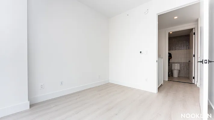 Rented by Nooklyn NYC LLC | media 17