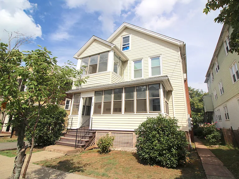 106 Grove St #1R — Photo 22