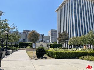 135 S Reeves Dr UNIT B, Beverly Hills, CA 90212
