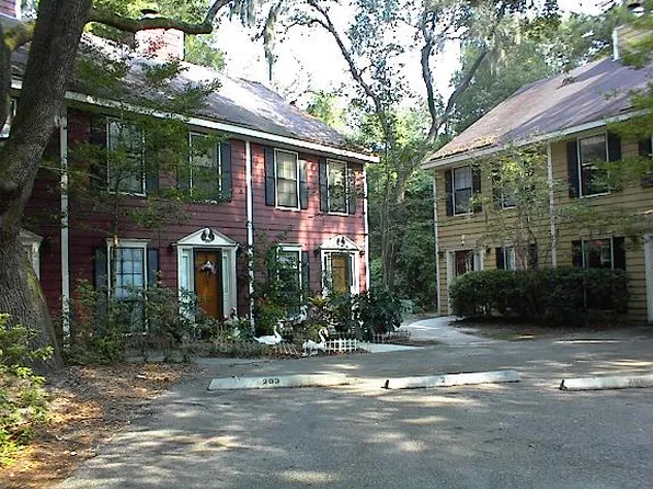 2203 1st Blvd #202, Beaufort, SC 29902