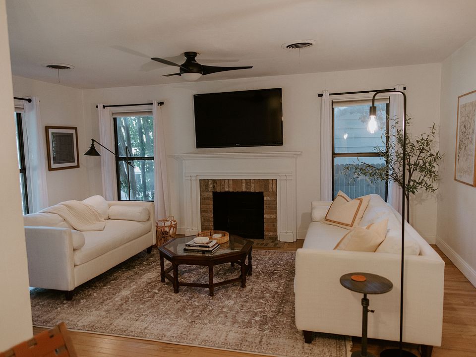 1st image of 4933 Birchman Ave