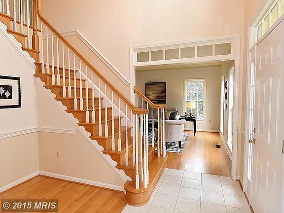 4th image of 2805 Holland Ct