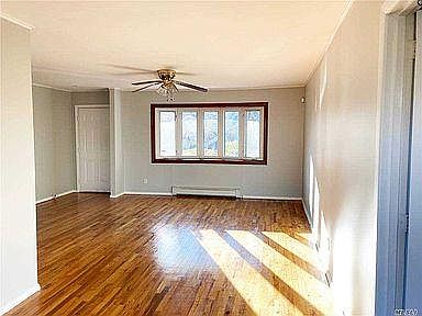 2nd image of 511 Grover Ln