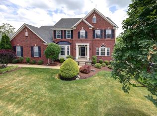 9906 Fringe Tree Ct, Louisville, KY 40241