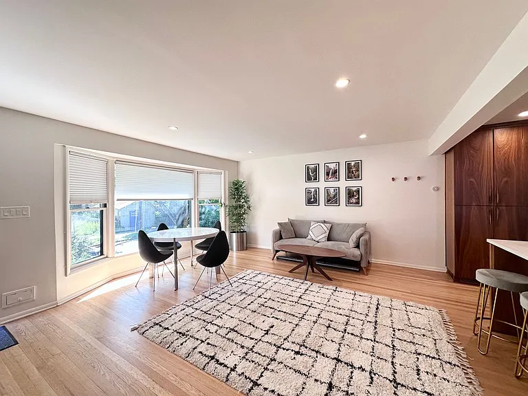 Lovely Duplex NE Portland - 2 bed, 1 bath w/Garage! — Photo 7