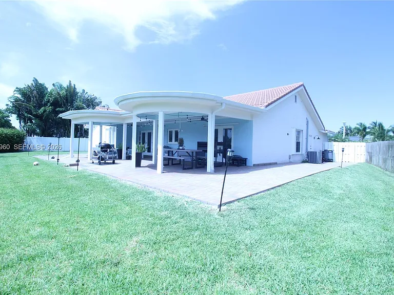 6486 Woodbury Rd — Photo 26